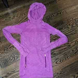 Lululemon long sleeve top